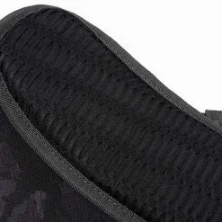 Fox Rage Voyager Camo Hard Rod Sleeve Triple 1,30 Meter -Spinnruten bis 280cm Verkauf nlu104 rage voyager camo 1 45m hard rod case triple strap padding detail 1280x1280 1